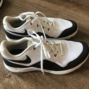 Men’s Size 10 Nike Metcons